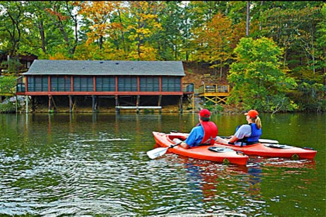 Resort Home On Half A Wooded Acres Sleeps Up To 14 Firepit For Smores Hot Springs Exteriör bild